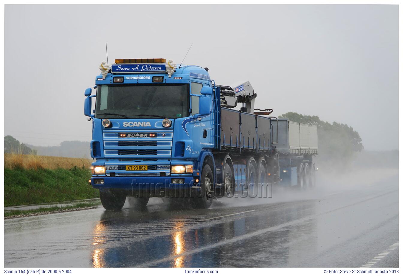 Scania 164 (cab R) de 2000 a 2004 Foto agosto 2018