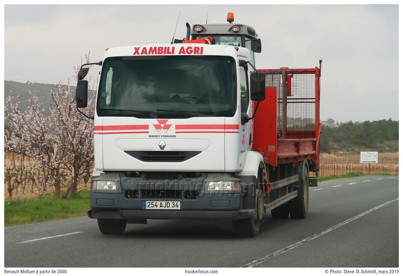 Renault Midlum à partir de 2000 Photo mars 2019