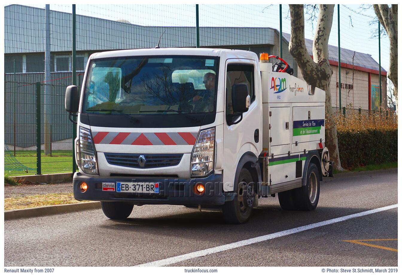 Renault Maxity from 2007 Photo March 2019