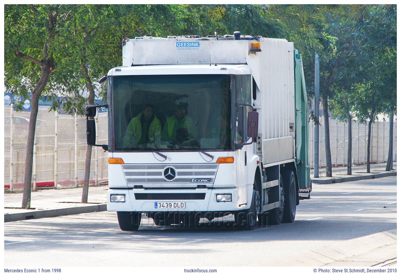 Mercedes Econic 1 from 1998 Photo December 2010