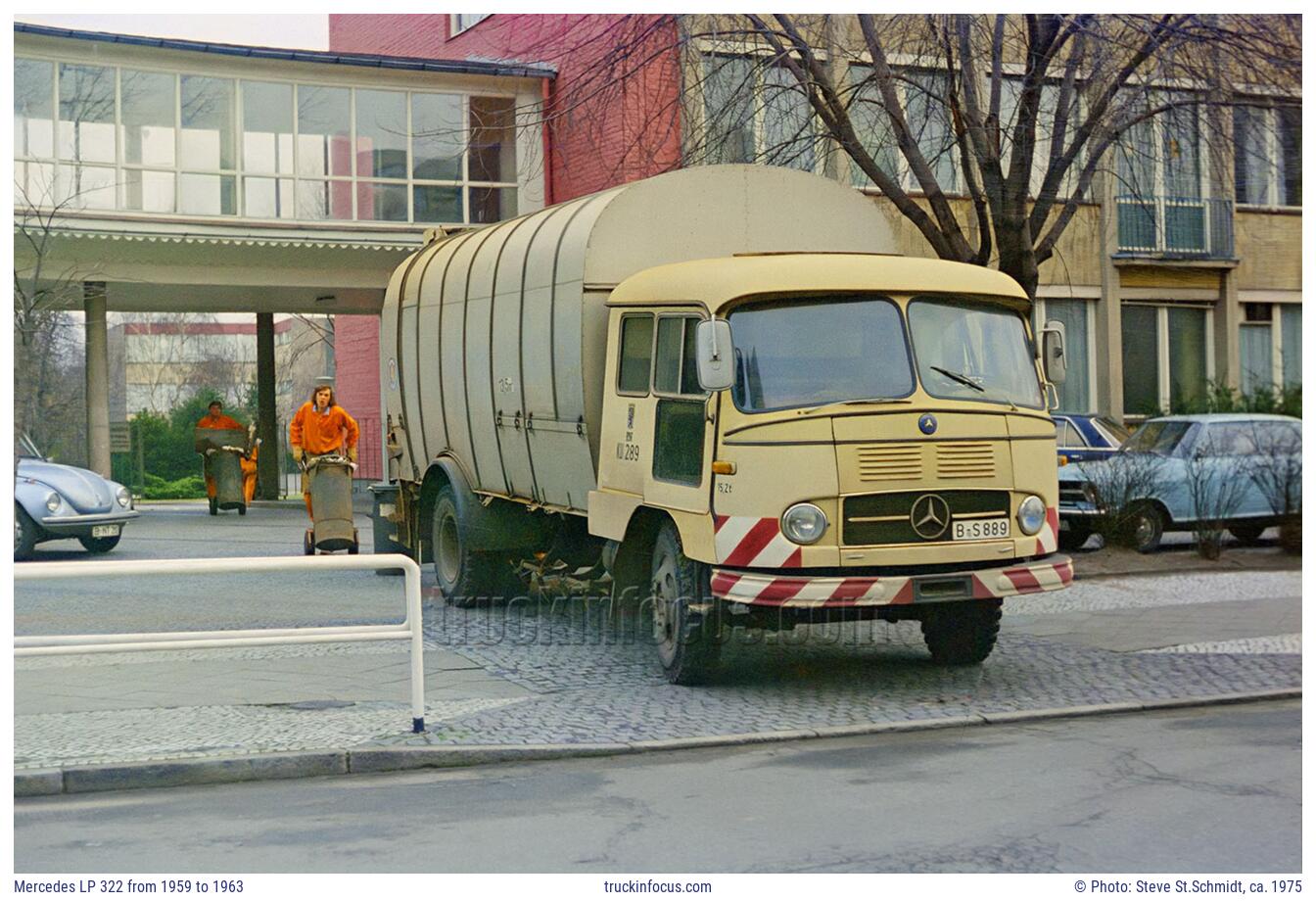 Mercedes LP 322 from 1959 to 1963 Photo ca. 1975