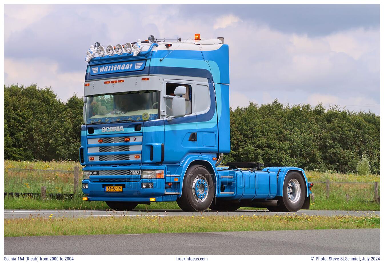 Scania 164 (R cab) from 2000 to 2004 Photo July 2024