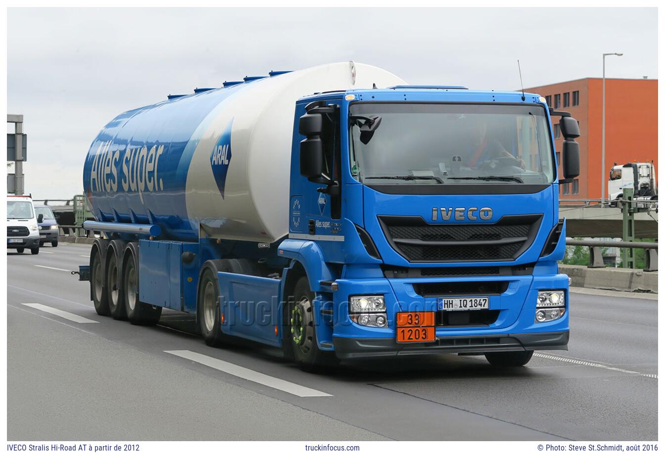 IVECO Stralis Hi-Road AT à partir de 2012 Photo août 2016