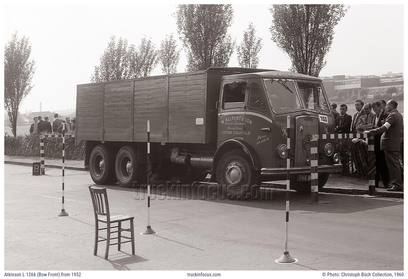 Atkinson L 1266 (Bow Front) from 1952 Photo 1960