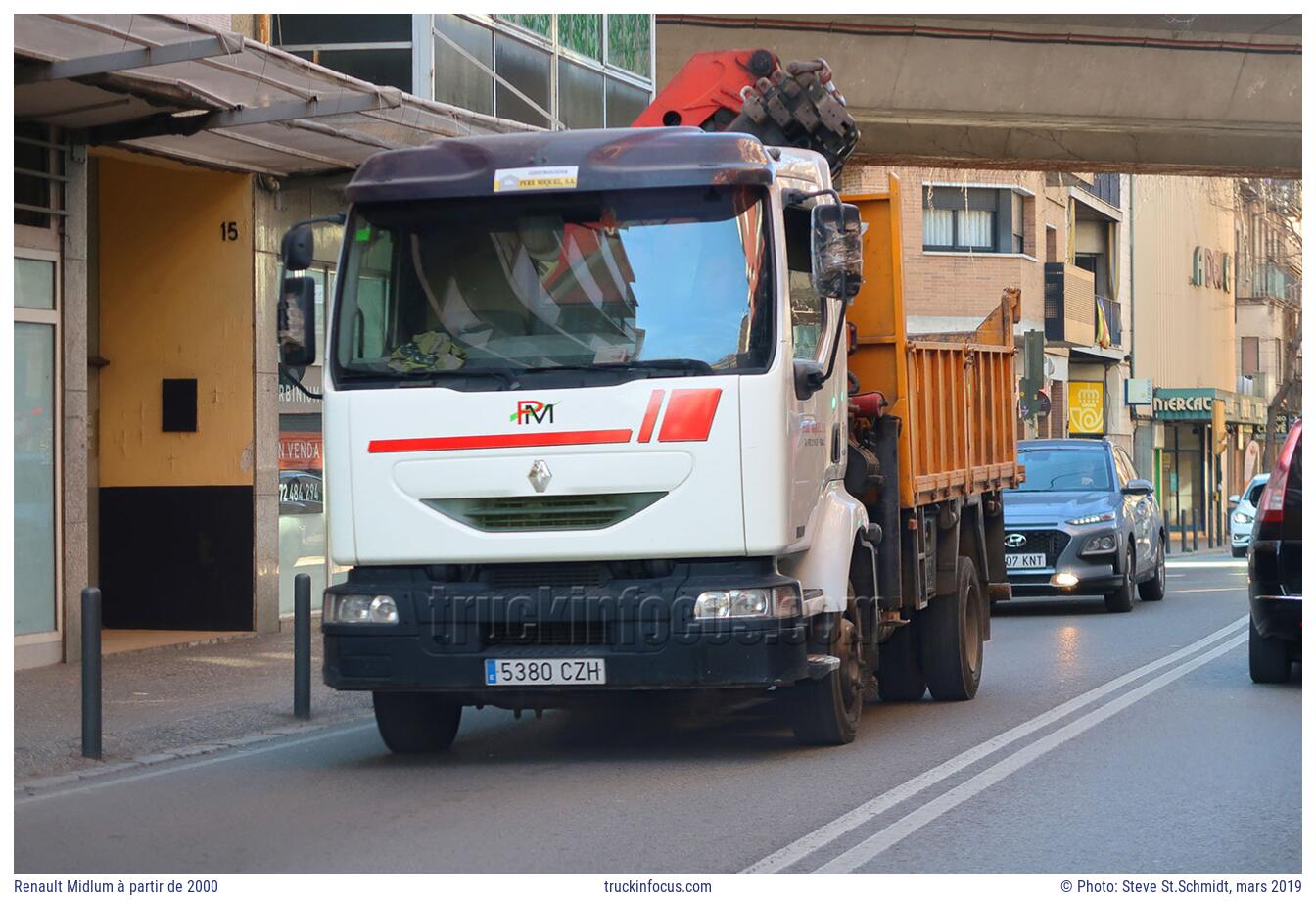 Renault Midlum à partir de 2000 Photo mars 2019