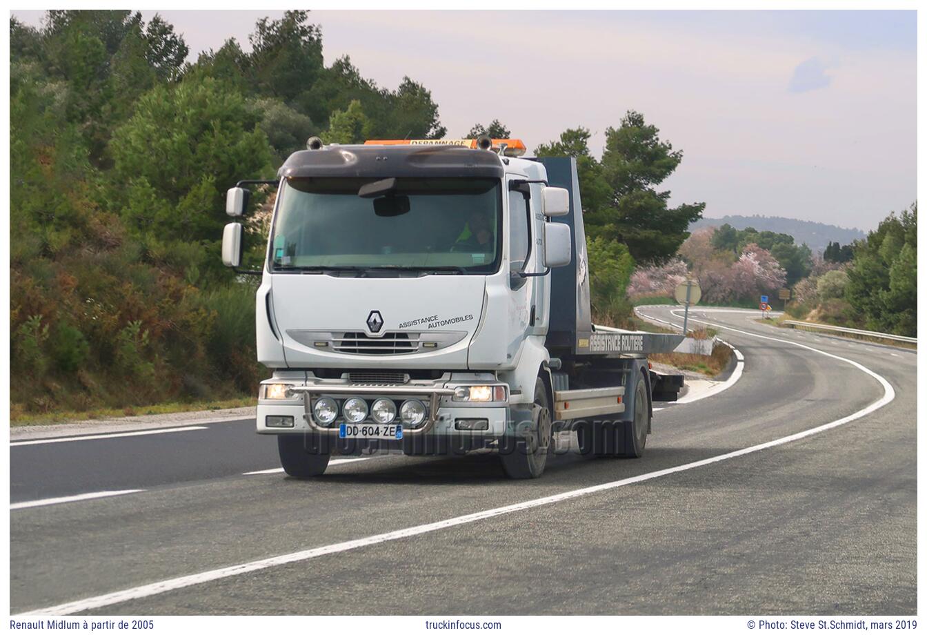 Renault Midlum à partir de 2005 Photo mars 2019