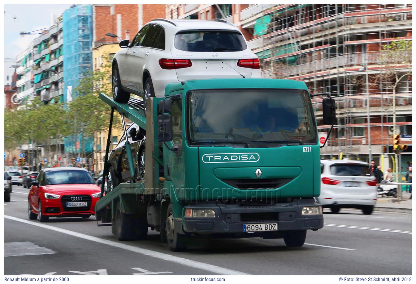 Renault Midlum a partir de 2000 Foto abril 2018