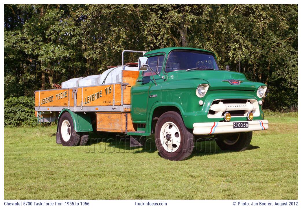 Chevrolet 5700 Task Force from 1955 to 1956 Photo August 2012