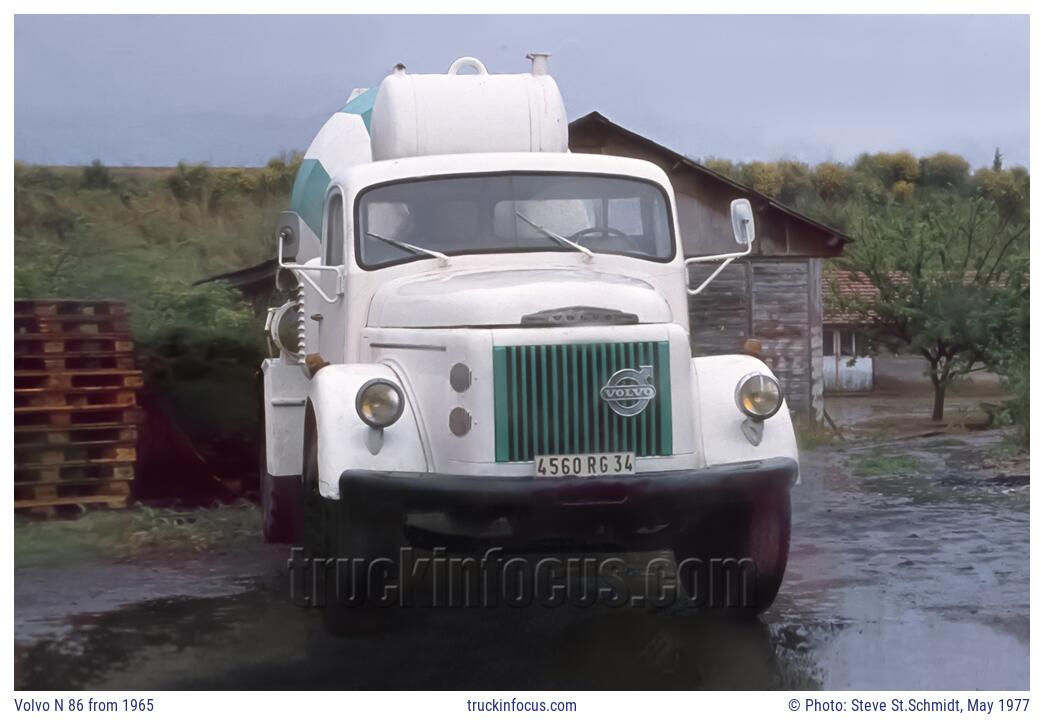 Volvo N 86 from 1965 Photo May 1977