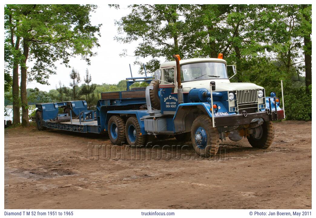Diamond T M 52 from 1951 to 1965 Photo May 2011